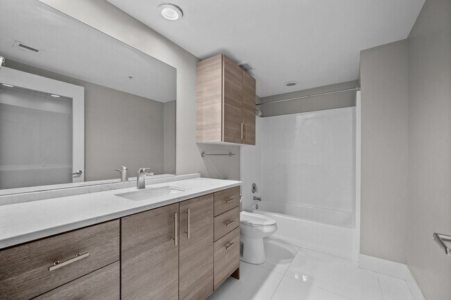 Building Photo - Beautiful Furnished 2-Bed, 2-Bath Condo in the Heart of Downtown Des Moines