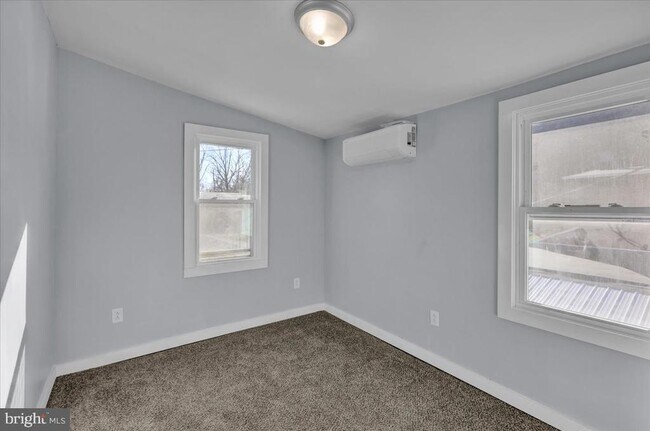 Building Photo - 21 Seyfert Dr