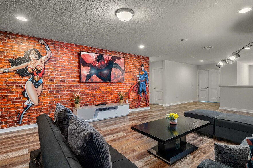 Building Photo - 1626 Lima Ave