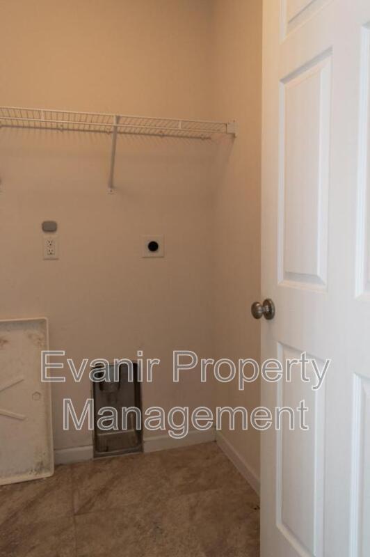 Building Photo - 2257 Murphy Ln E