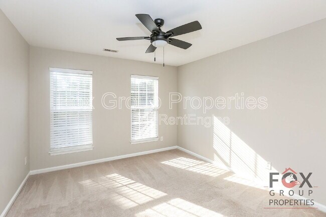Building Photo - 148 Flowering Grove Ln
