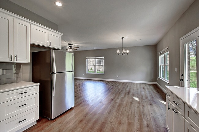 Building Photo - 544 Catalina Ct
