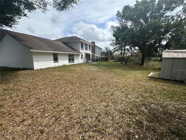 Building Photo - 7327 Floral Cir E