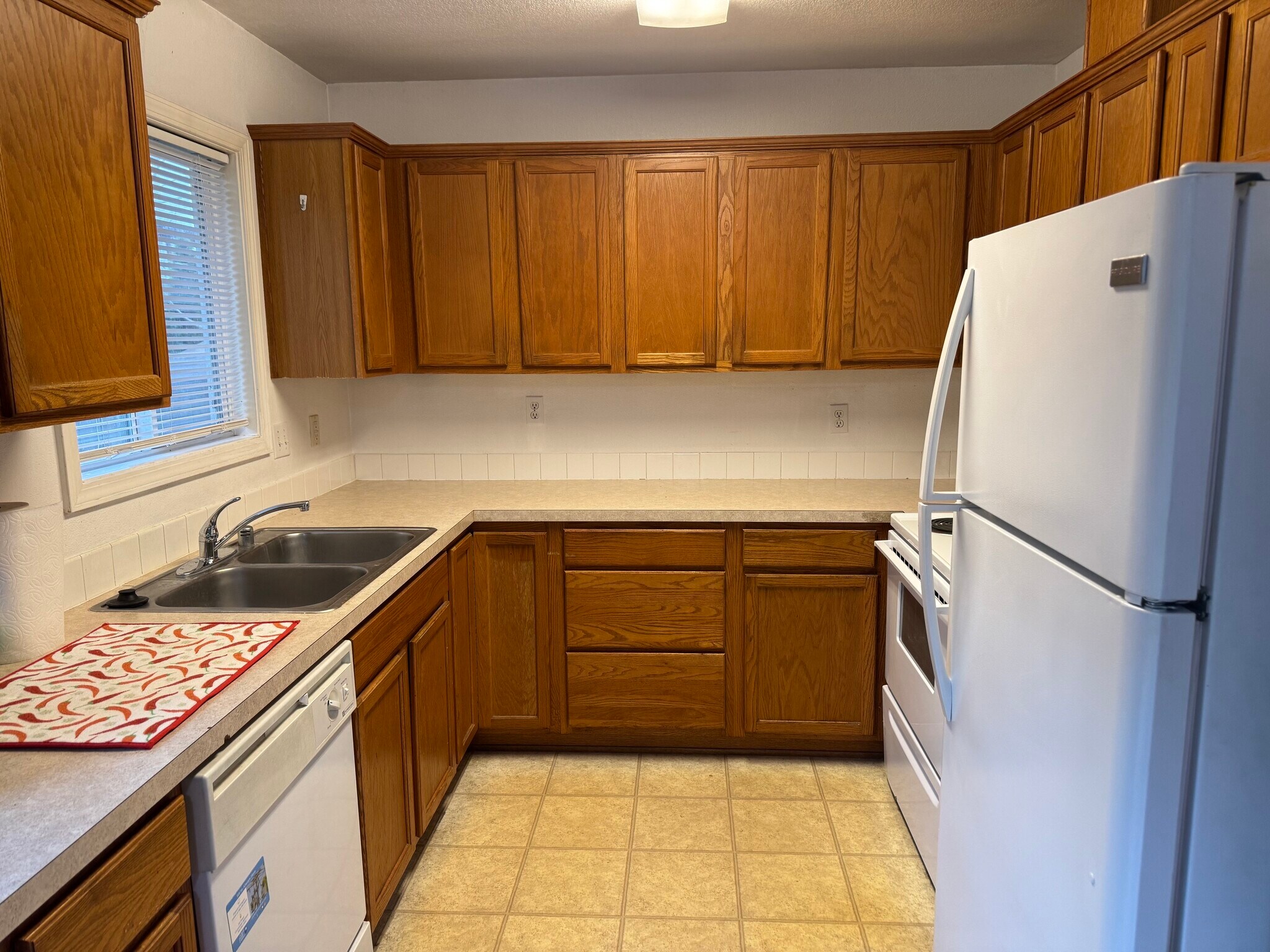 Building Photo - 3237 Olive St