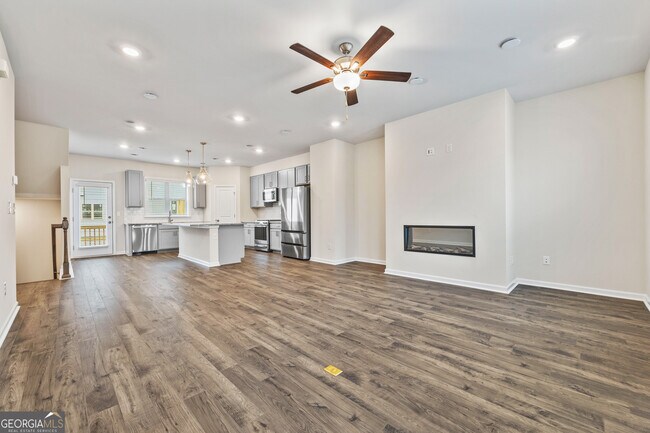 Building Photo - 135 Matson Run SW