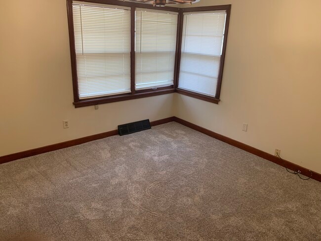 Building Photo - 3610 NW Michael St