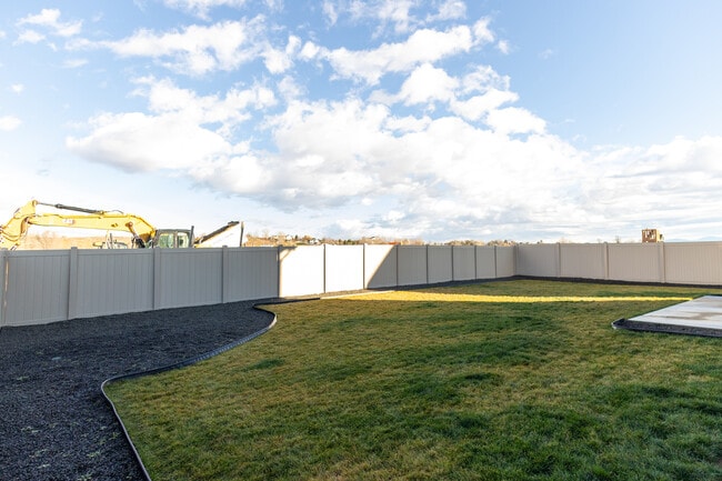 Building Photo - 1892 Carlow St