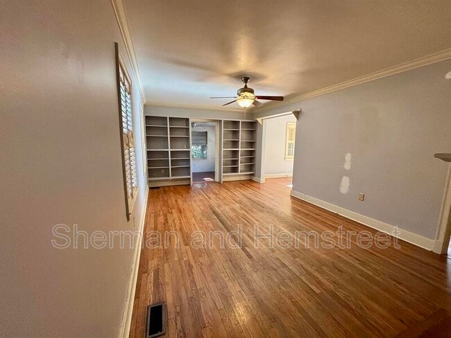 Building Photo - 2214 Kimberly Dr