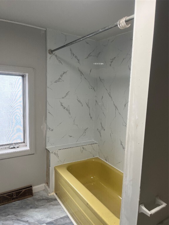 Building Photo - 223 Squires Ave