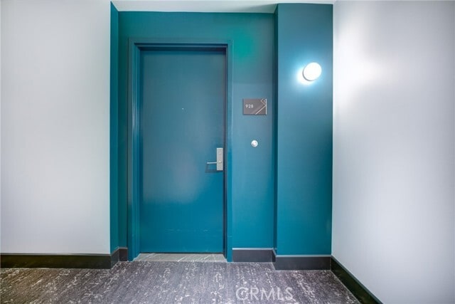 Building Photo - 400 S Broadway