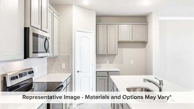 Building Photo - 2221 Greystone Dr