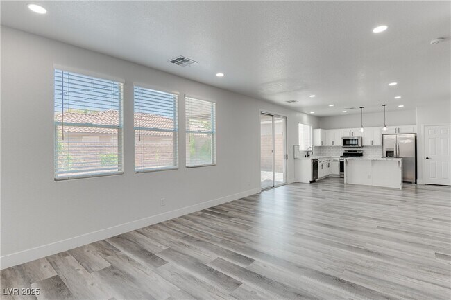 Building Photo - 11057 Village Ridge Ln