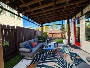 Building Photo - 4402 Bora Bora Ln