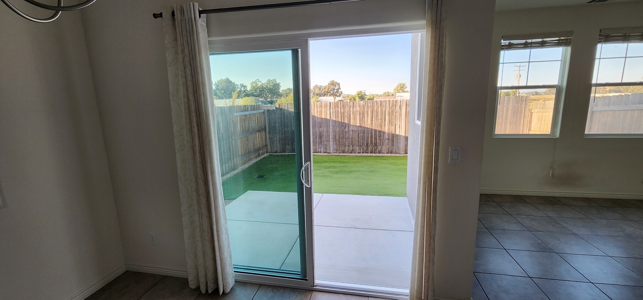 Building Photo - 162 Sweetwater Ln