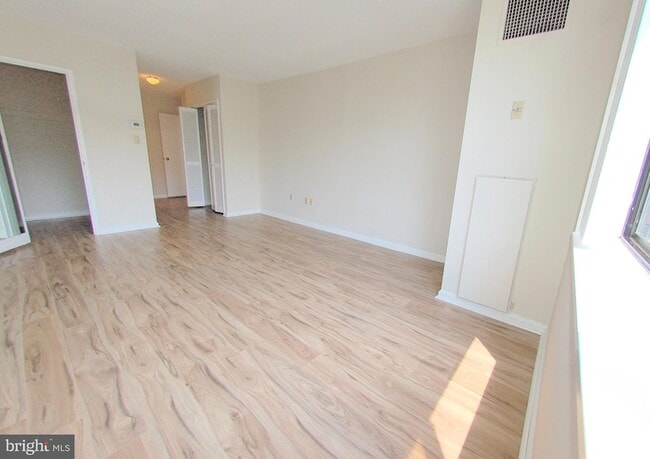 Building Photo - 2555 Pennsylvania Ave NW