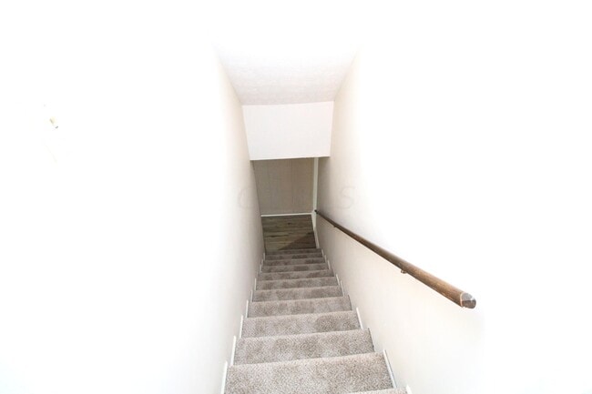 Building Photo - 4825 Dierker Rd