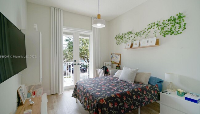 Building Photo - 7031 NW 113th Ct