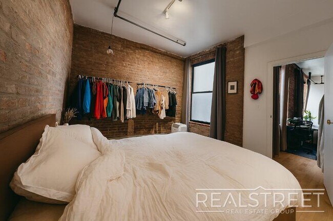 Floorplan - 337 Kent Avenue