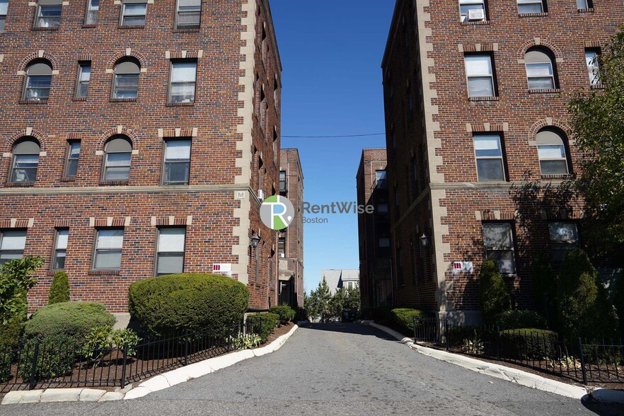 Building Photo - 433 Broadway