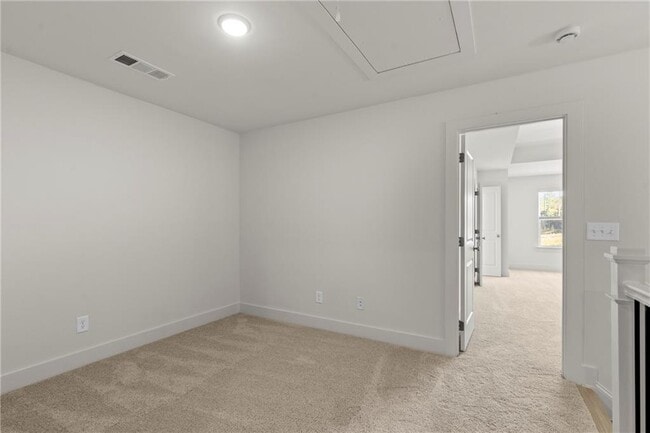 Building Photo - 2527 Riverside Rd