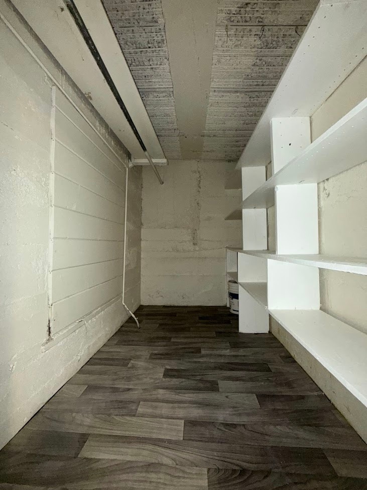 Building Photo - 1559 S Lininger Dr