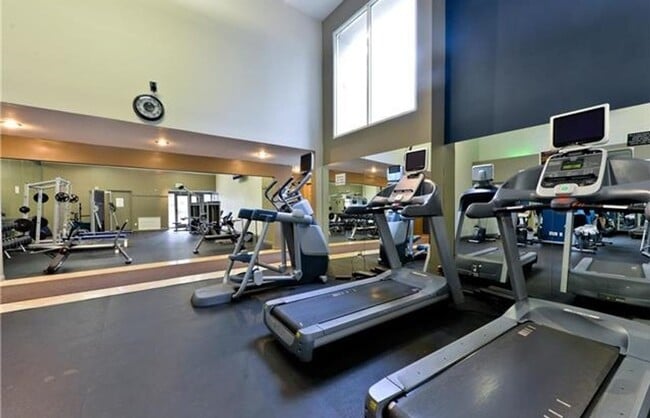 Building Photo - FULLY UPGRADED TWO BEDROOM IN LUXURIOUS COMPLEX!