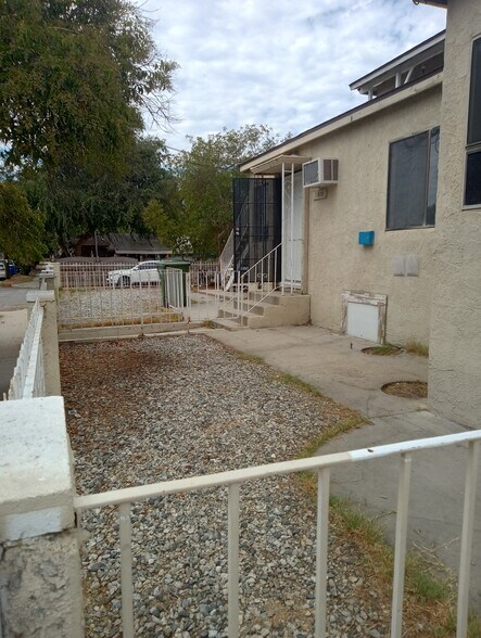 Building Photo - 11619 Archwood St