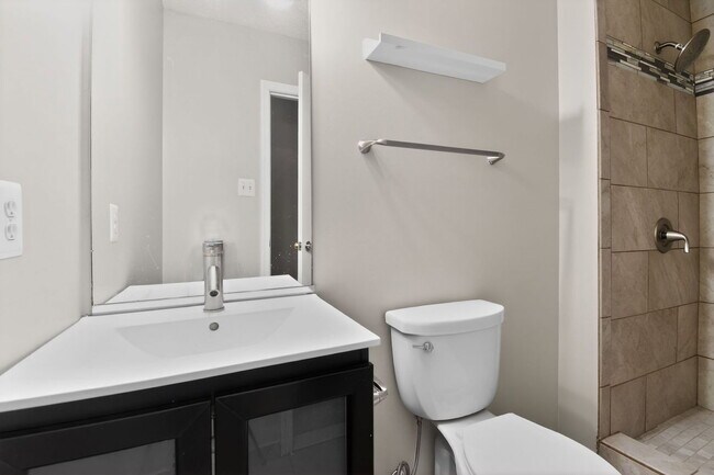 Building Photo - 5539 E Boniwood Turn