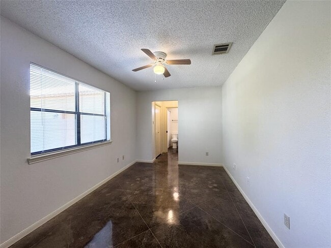 Building Photo - 701 Gamez Cove