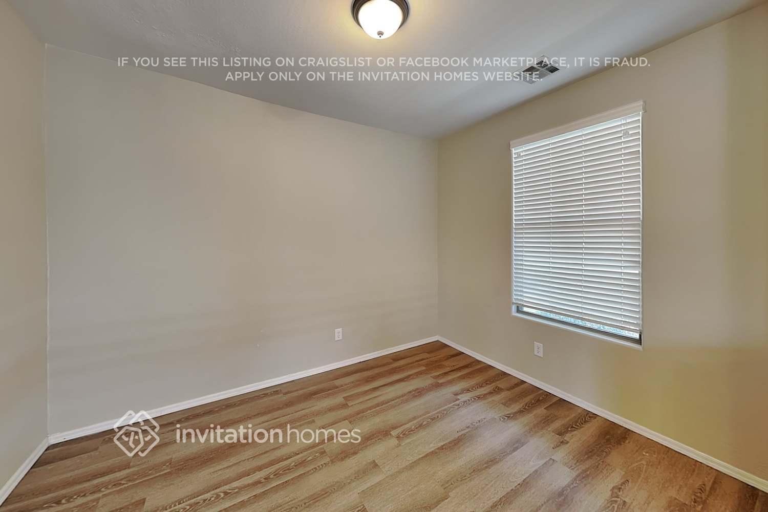 Building Photo - 2898 S Arroyo Ln