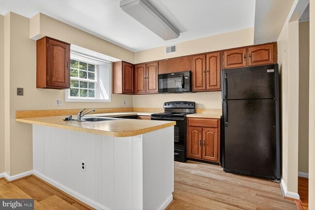 Building Photo - 9124 Sweet Spice Ct