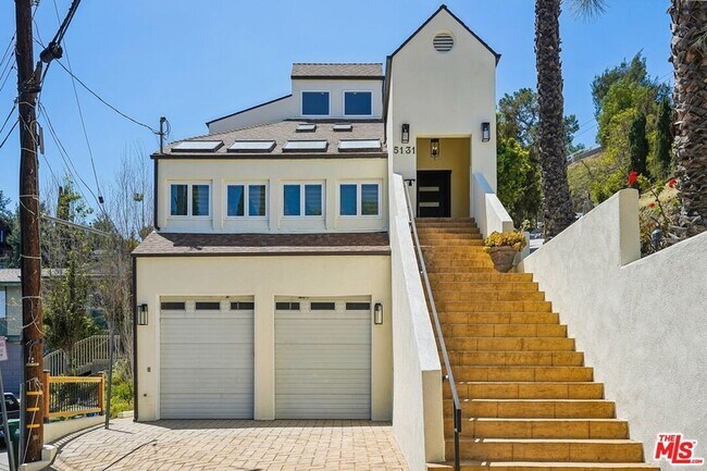 Primary Photo - 5131 Campo Rd