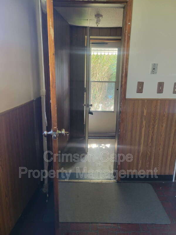 Building Photo - 722 Hazle St