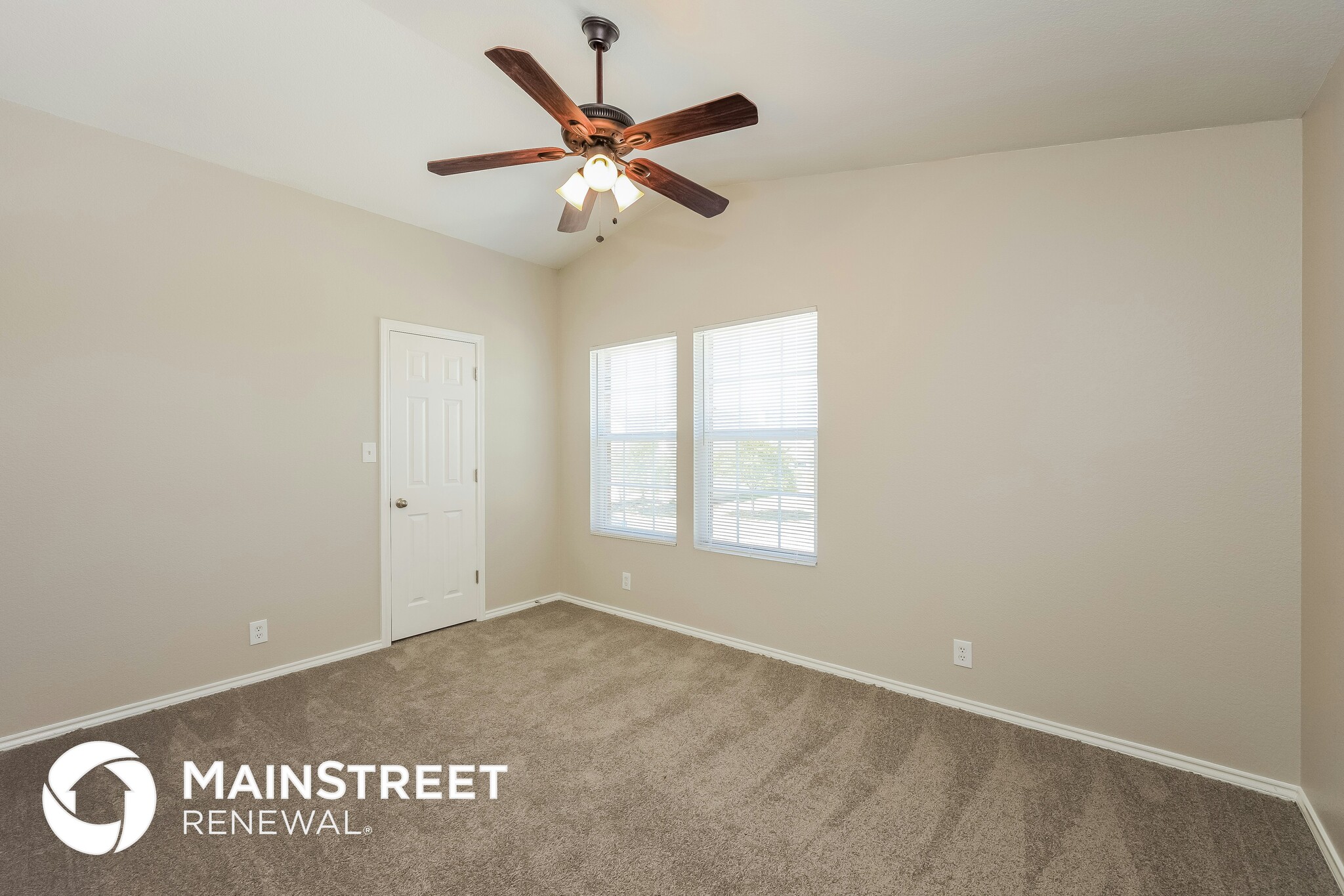 Building Photo - 7546 Elegante Way