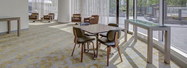 Building Photo - 1500 SW 5th Ave