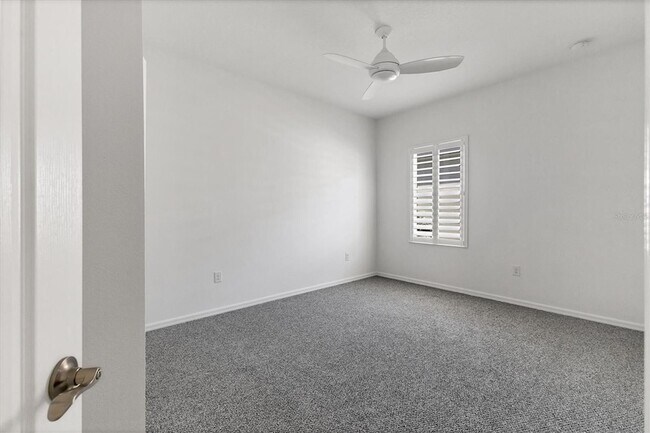 Building Photo - 4806 Lake Breeze Terrace