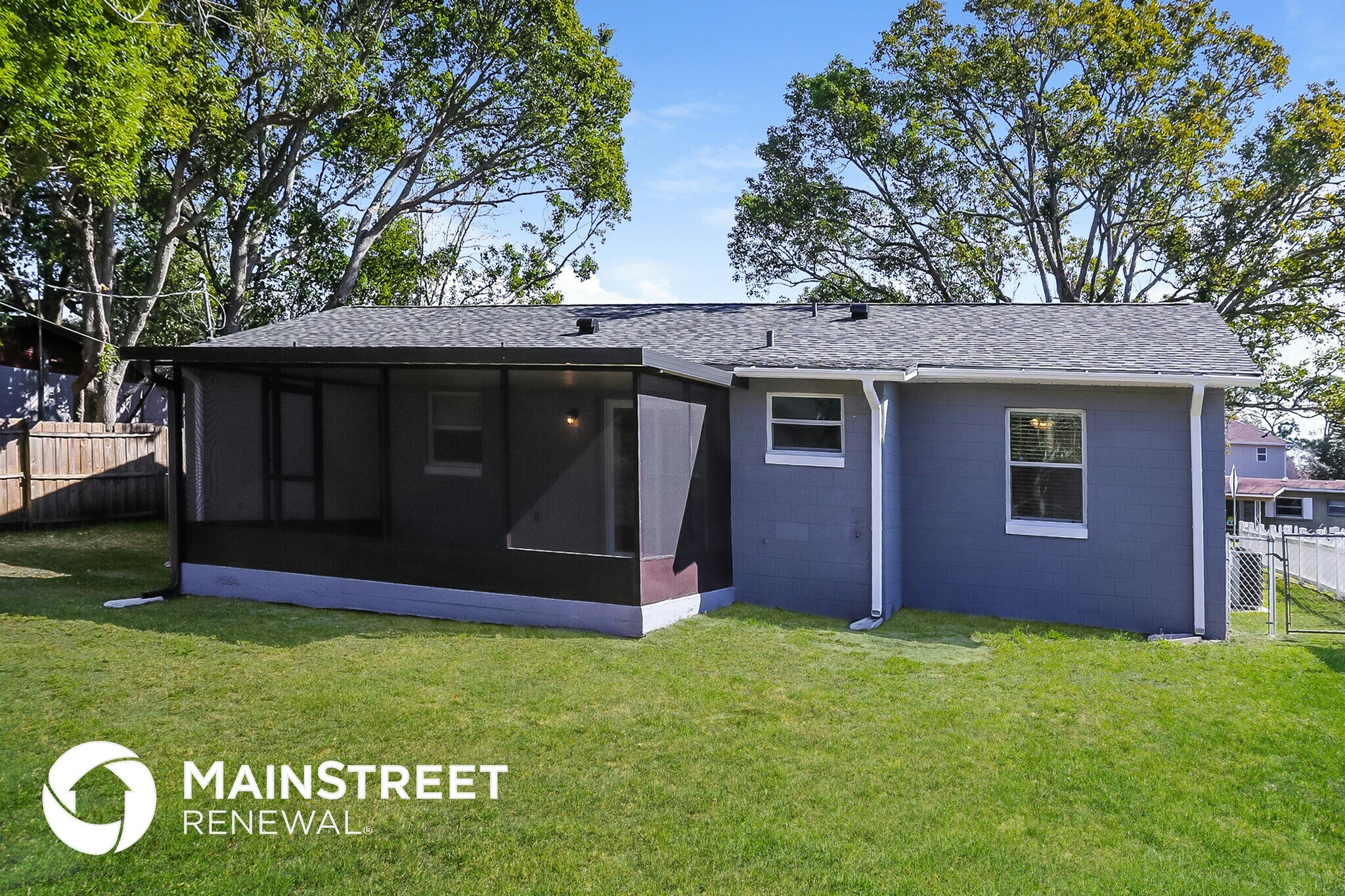 Building Photo - 7820 Plunkett Ave