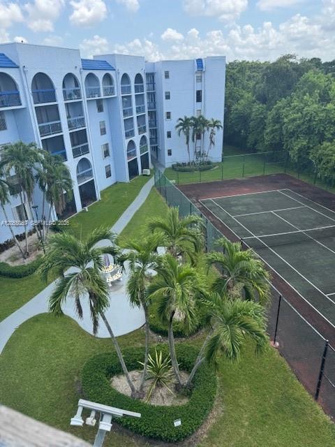 Building Photo - 9440 Fontainebleau Blvd