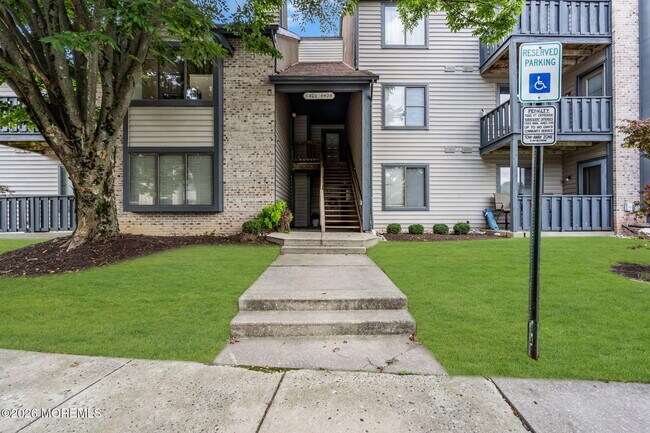 Building Photo - 4403 Aberdeen Dr