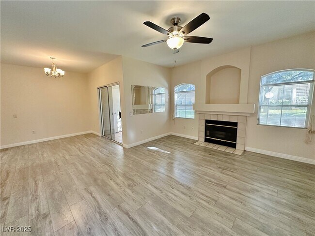 Building Photo - 5415 W Harmon Ave