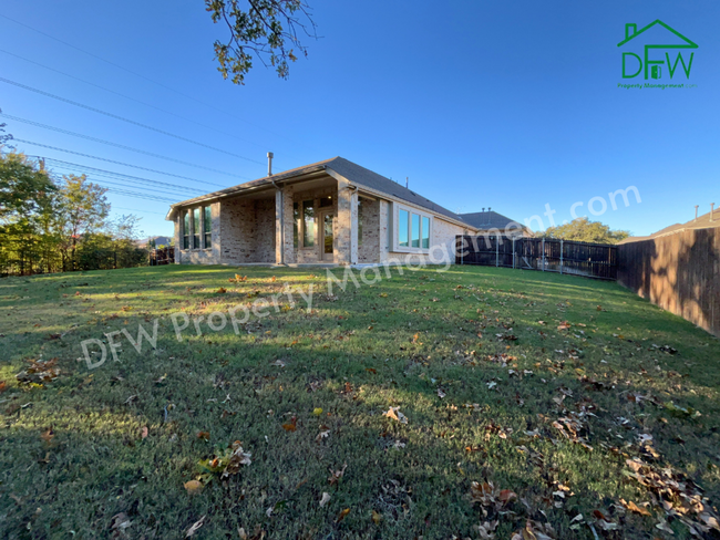 Building Photo - Spacious 4-Bedroom Home in Arlington with ...