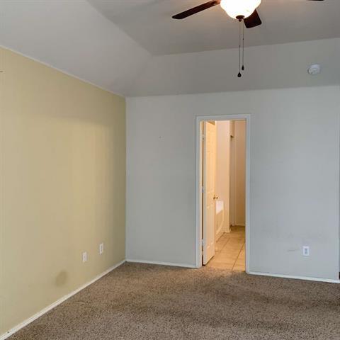 Building Photo - 208 N Rolling Meadow Dr