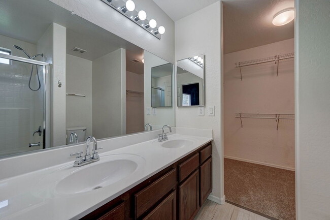 Building Photo - 12010 W Camino Vivaz