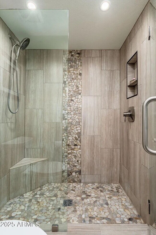 Building Photo - 4BR Home in 85254!