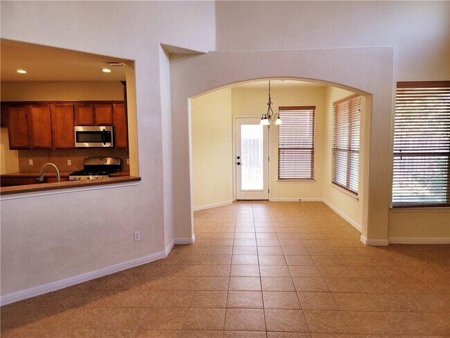 Building Photo - 2103 Ariella Dr