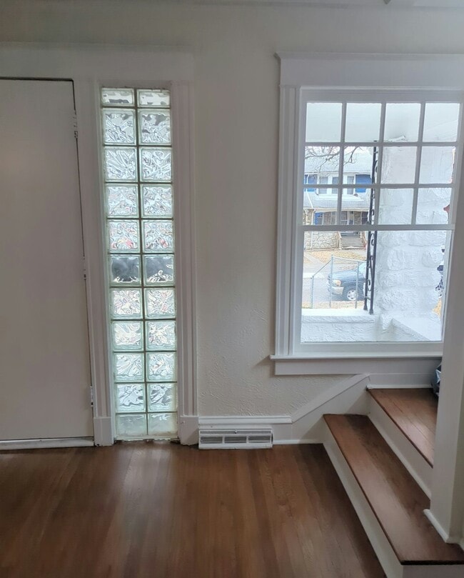 Building Photo - 4119 S Benton Ave