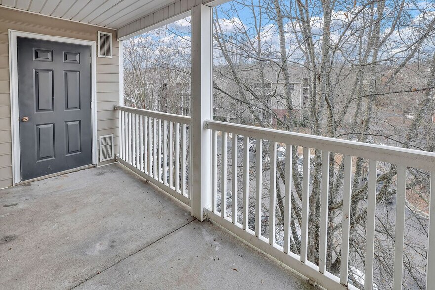 Building Photo - 2805 Wildwood Crossings Dr