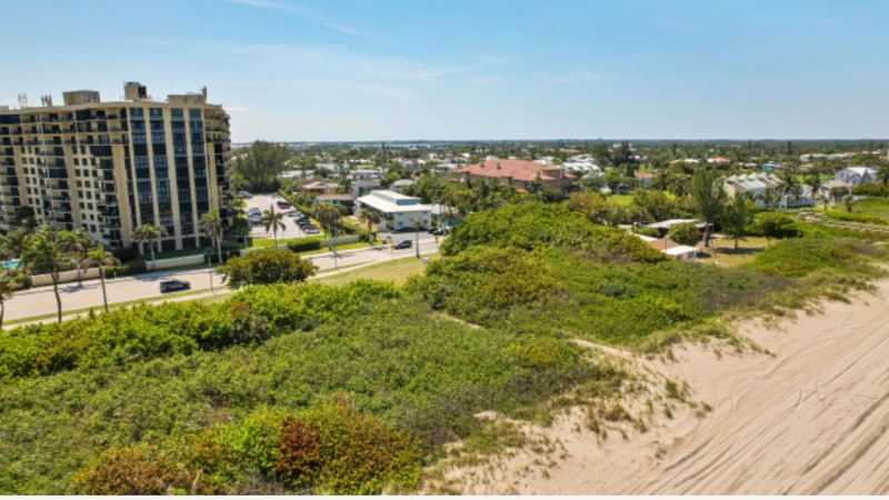 Building Photo - 715 S Ocean Dr