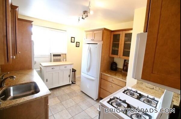 Building Photo - 35 Chiswick Rd