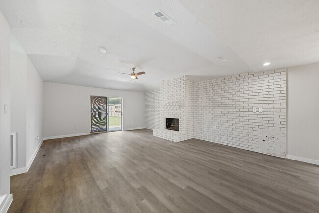 Building Photo - 12414 Aste Ln